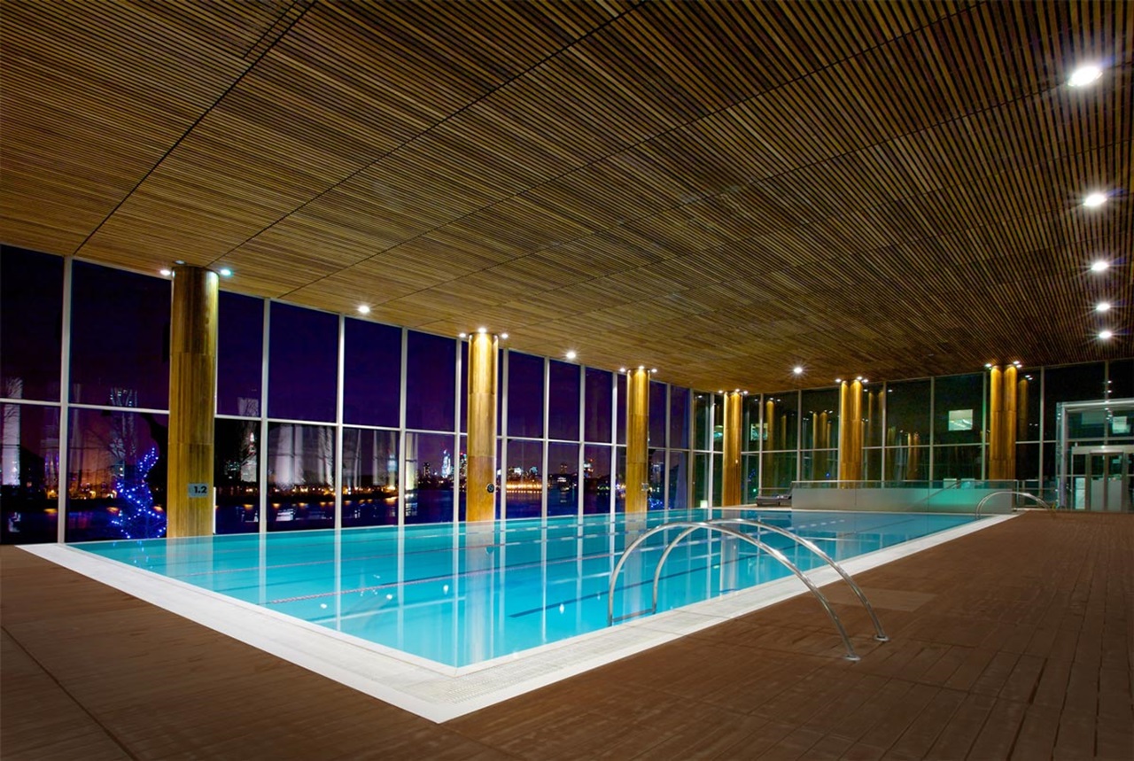 skyfall swimming pool scene